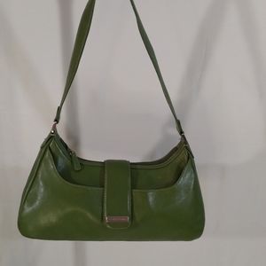Bandolino leather shoulder bag avacado green